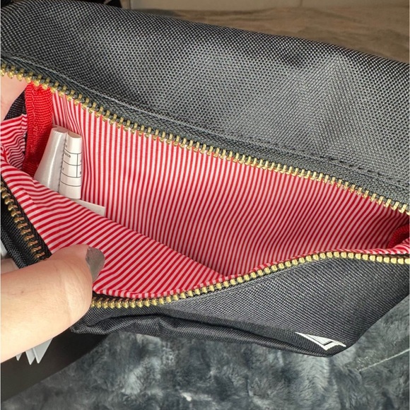 Herschel Supply Company Black Waist Bag - Picture 4 of 4